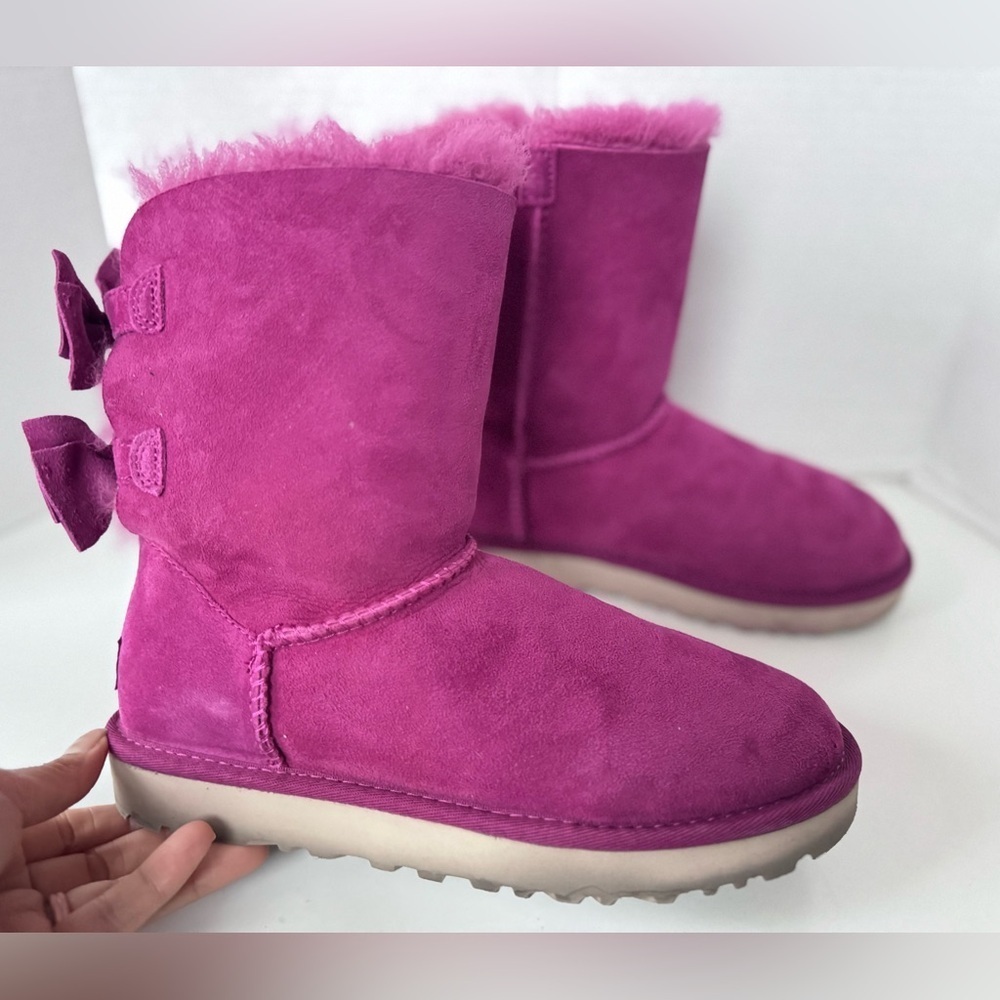 UGG MEILANI LONELY HEARTS SUEDE SHEEPSKIN LINED WINTER BOOTS SHOES SIZE US 6
